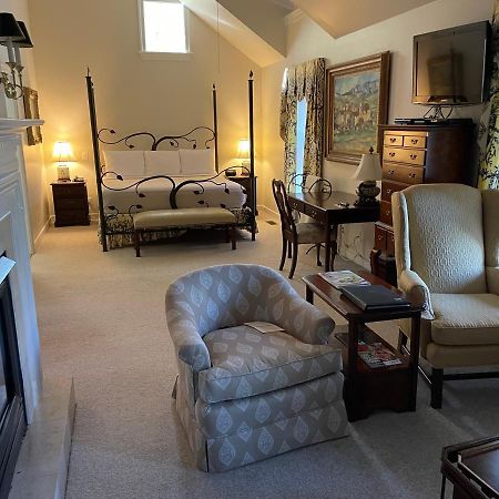 The Inn At Montchanin Village & Spa Wilmington Exterior photo